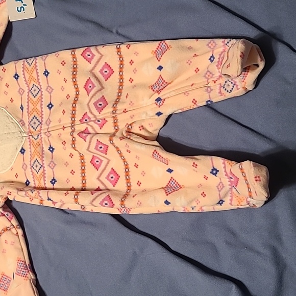 Carters girls 3 month 2 way zip and snap closure NWT footie sleeper - Picture 9 of 9